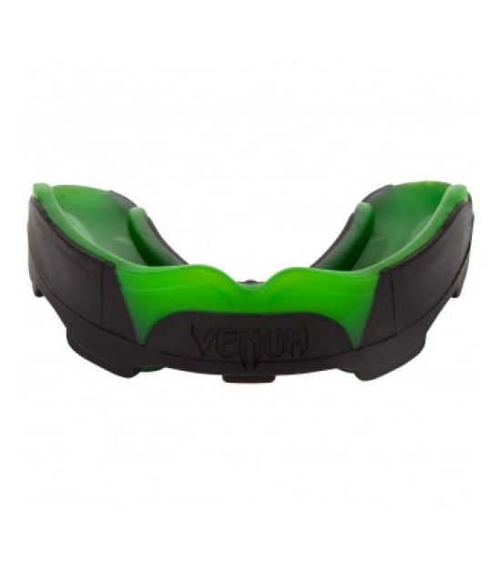 Капа  VENUM PREDATOR MOUTHGUARD-BLACK/GREEN (102) Капа  VENUM PREDATOR MOUTHGUARD-BLACK/GREEN (102)